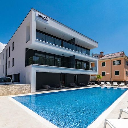 Luxury Apartments Magali 2 Rovigno Esterno foto