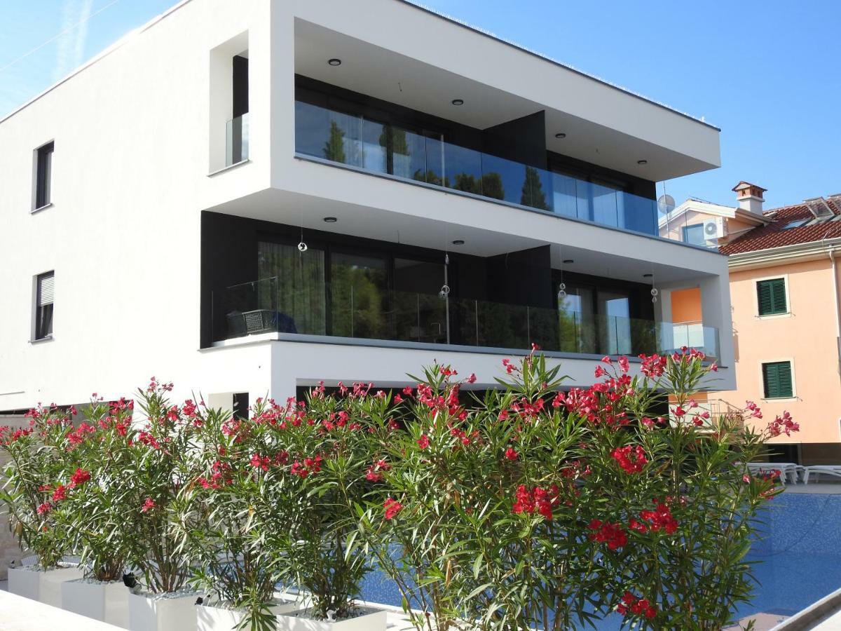 Luxury Apartments Magali 2 Rovigno Esterno foto