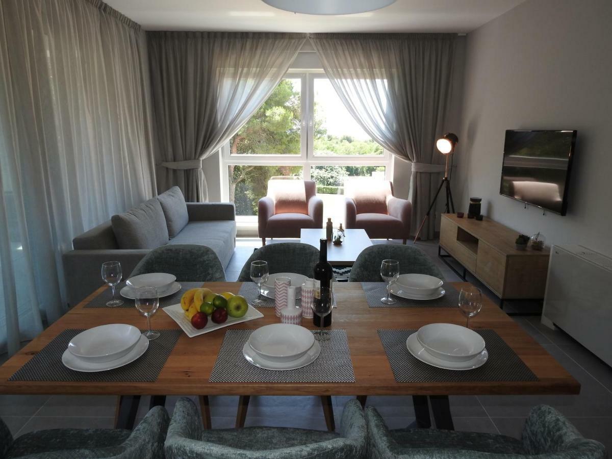 Luxury Apartments Magali 2 Rovigno Esterno foto
