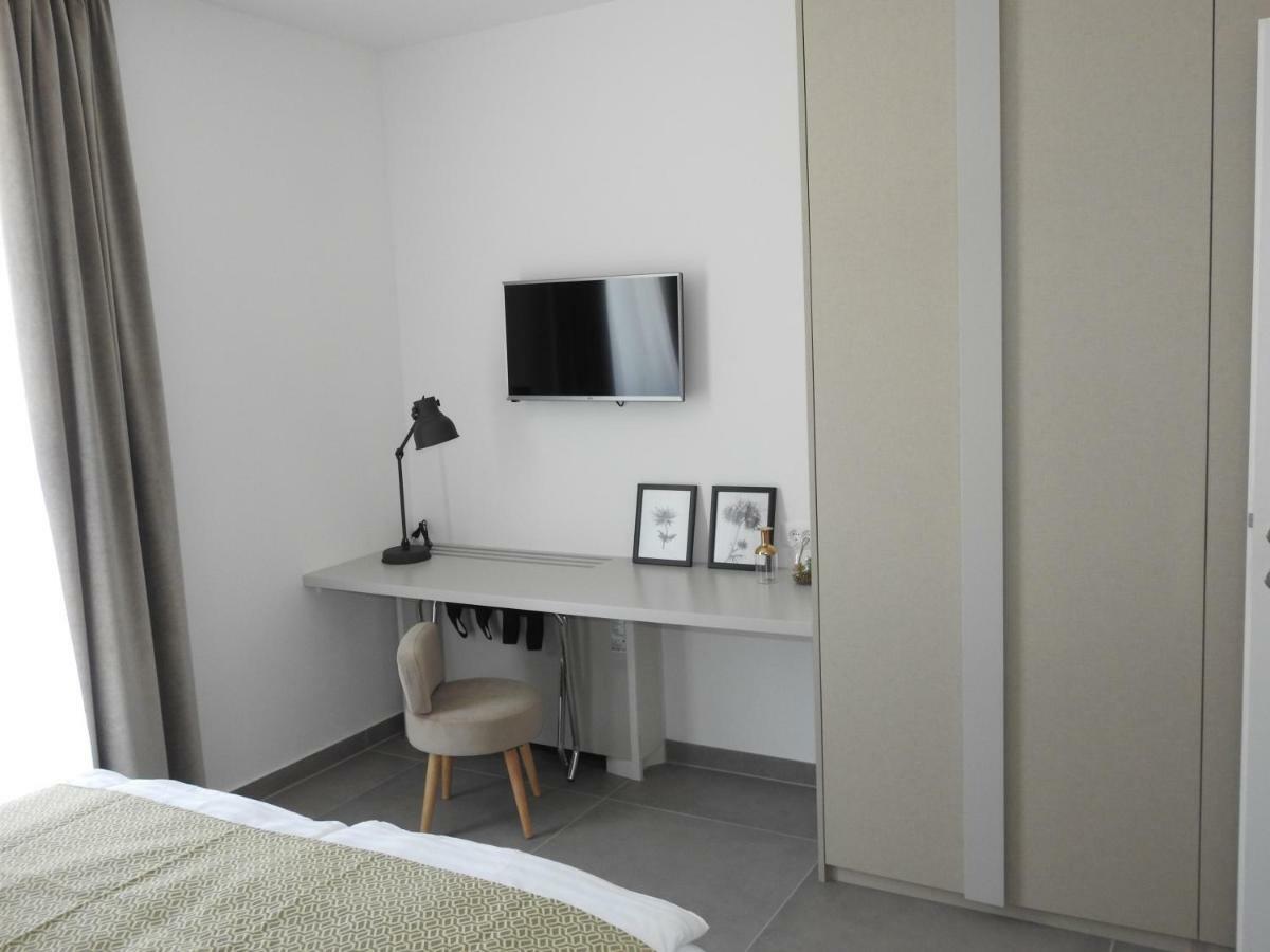 Luxury Apartments Magali 2 Rovigno Esterno foto