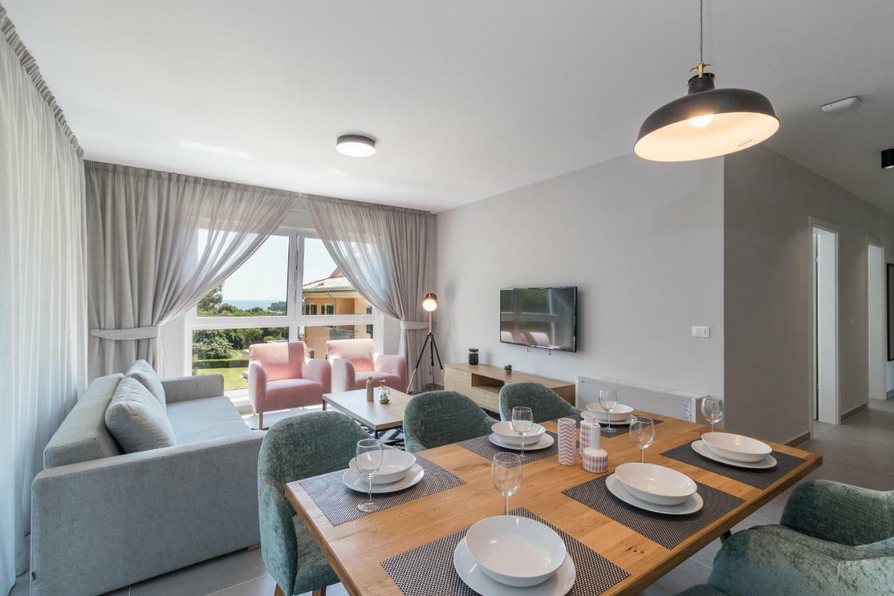 Luxury Apartments Magali 2 Rovigno Esterno foto