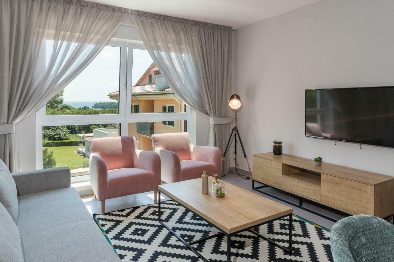 Luxury Apartments Magali 2 Rovigno Esterno foto
